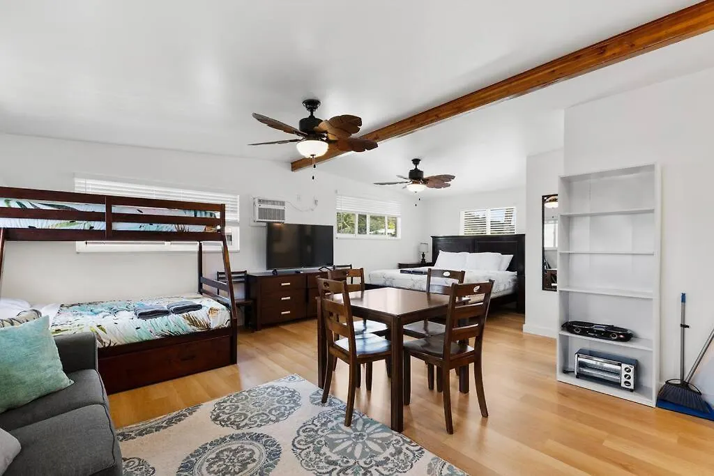 Ocean Front Extra Large Studio Sleeps 7 W Sofa Bed, Contact Us For Price Drop Apartment Haleiwa